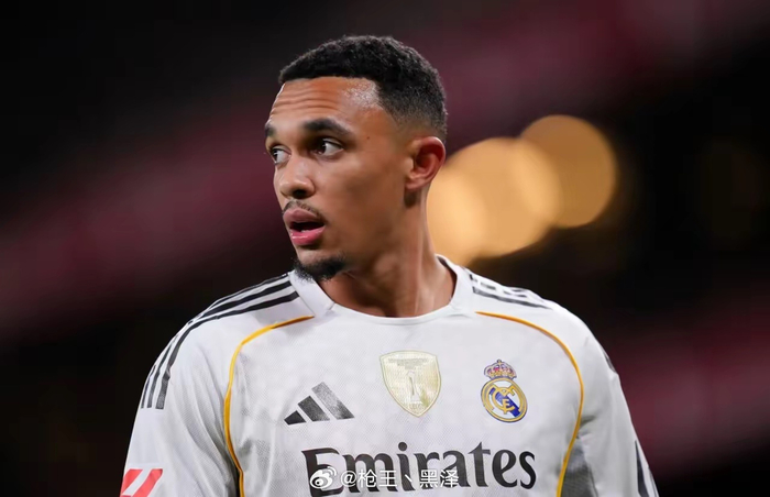 海洋之神·hy590-皇马新帅告知阿诺德夏窗离队，竞技考量决定|镜报|阿韦洛亚|利物浦|亚历山大-阿诺德|皇家马德里_新浪新闻